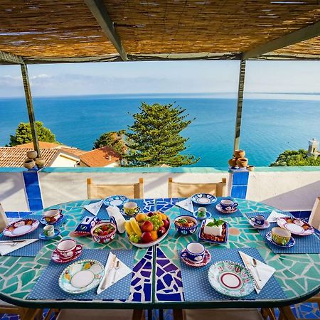 Bed and Breakfast Borgo Dei Saraceni - Domus Indomita Агрополі Екстер'єр фото