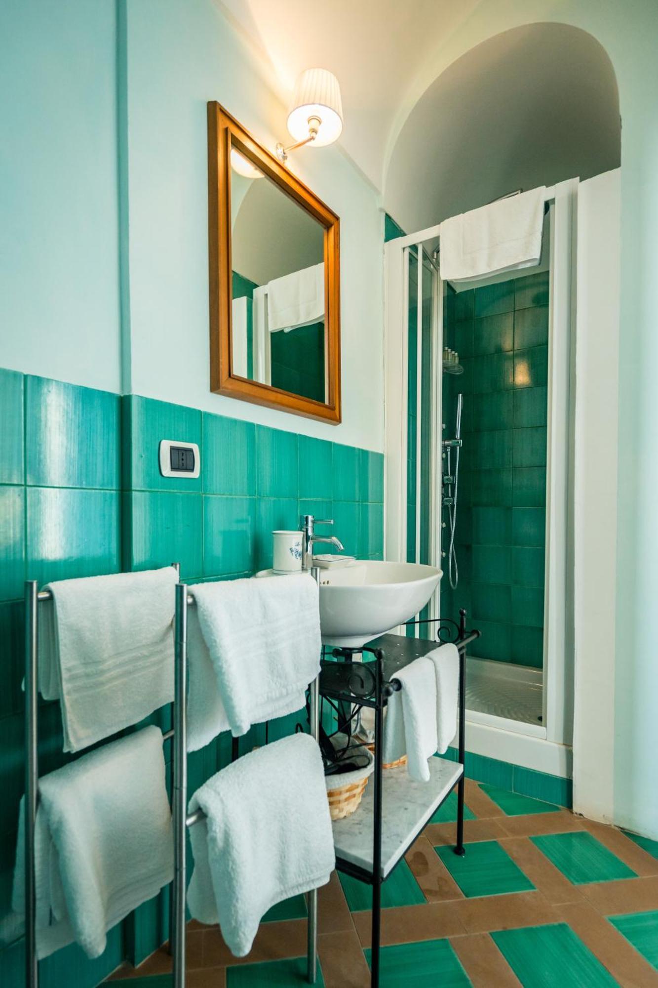 Bed and Breakfast Borgo Dei Saraceni - Domus Indomita Агрополі Екстер'єр фото